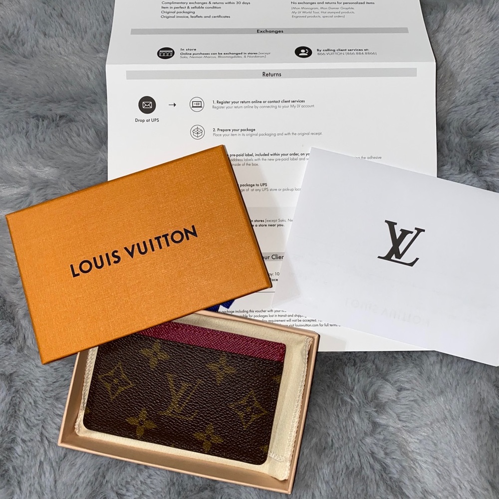 SOLD‼️Louis Vuitton Card Holder Monogram/Vernis